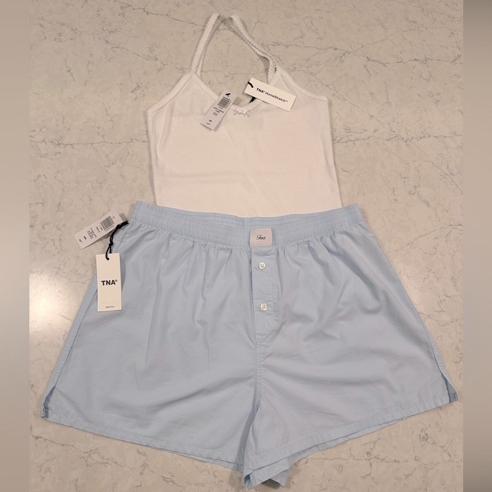 Aritzia TNA Dally Poplin Boxer Short & Lace V-Neck Cami Tank